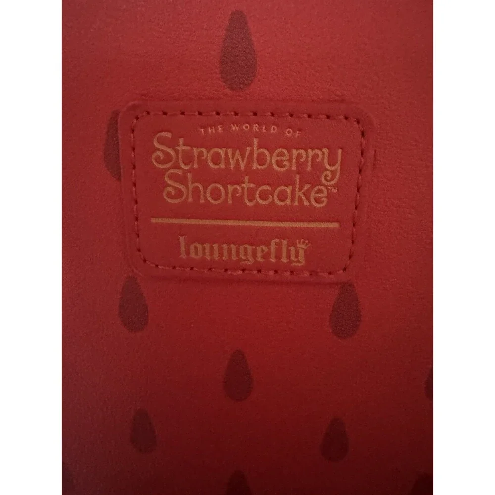 Loungefly Strawberry Shortcake & Custard SCENTED Crossbody Bag - Picture 6 of 10